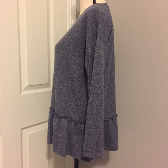 MICHAEL Michael Kors Ruffle Bottom Sweater - Picture 3 of 7